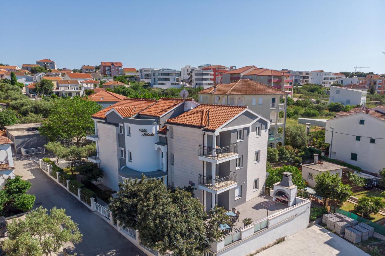 Island Resort Mihaela - Happy Rentals Трогир Экстерьер фото